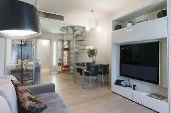 Royal Suites Hotel