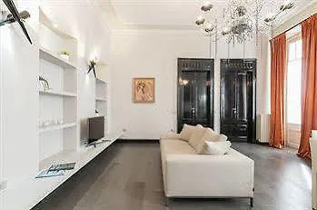 Hotel Royal Suites