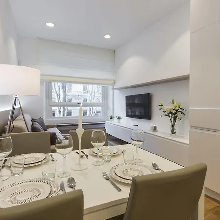Royal Suites *