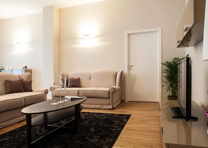 Royal Suites *