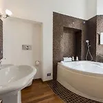 Royal Suites Милан