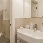 Royal Suites Отель *