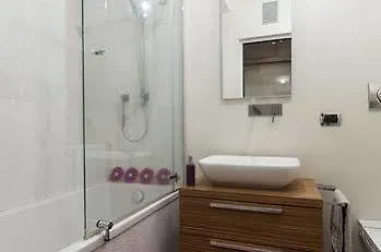 Отель Royal Suites