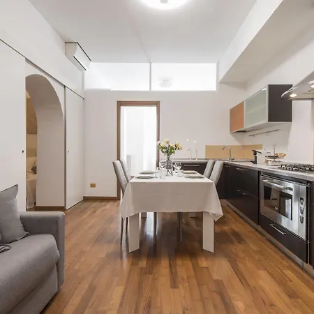 Отель Royal Suites