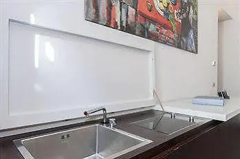 Royal Suites *